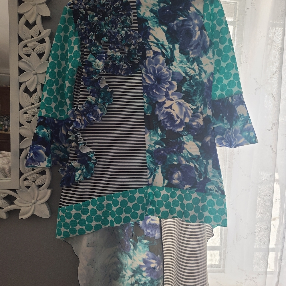 ๐Hi low Patchwork top๐ - Picture 5 of 5